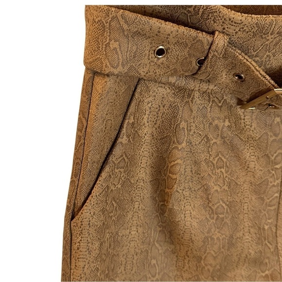 NWT Lilly’s Kloset Snakeskin Print Trousers Pants Slacks in Tan/Camel Size Large - Picture 9 of 12